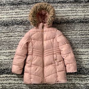 Girls size 10/12 michael Kors light pink, super warm winter jacket.